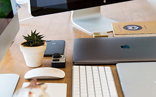 3大目标+8队围堵！曼联压哨签中场，能冲进欧冠？